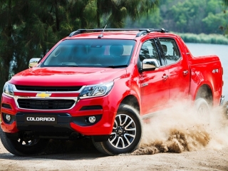 Những cụm từ viết tắt như FWD, RWD, AWD, 4WD mà các tài xế hay nói là gì?