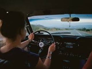 thói quen nguy hiểm khi lái xe tài xế cần tránh